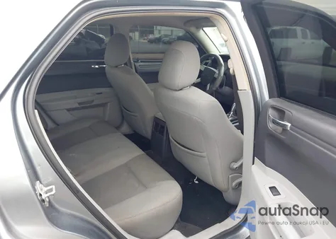 2007 Chrysler 300 from USA, damaged, VIN 2C3KA43R37H688741